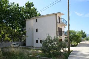 Fotografie z fotogalerie ubytování Apartments and rooms by the sea Duce, Omis - 2746 v destinaci Duće