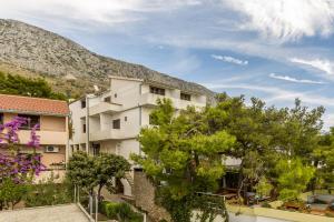 Fotografia z galérie ubytovania Apartments by the sea Stanici, Omis - 3064 v Omise
