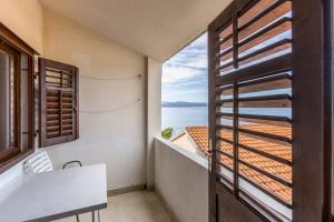 Fotografia z galérie ubytovania Apartments by the sea Stanici, Omis - 3064 v Omise
