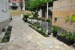 Fotografia z galérie ubytovania Rooms with a parking space Srebreno, Dubrovnik - 4790 v Mlini + 9 fotografií