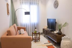 Televisyen dan/atau pusat hiburan di Quang Vinh Apartment and Hotel Hoi An