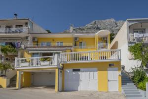 Fotografia z galérie ubytovania Apartments with a parking space Baska Voda, Makarska - 4759 v destinácii Baška Voda