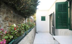 Fotografia z galérie ubytovania Apartments with a parking space Baska Voda, Makarska - 4759 v destinácii Baška Voda