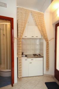 Fotografia z galérie ubytovania Apartments and rooms by the sea Dubrovnik - 4735 v Dubrovníku