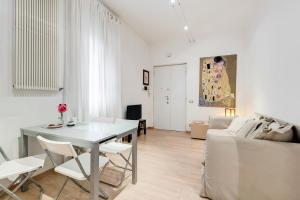 Posedenie v ubytovaní Cosy 1 Bed Flat close to Vatican