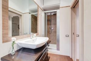 Kúpeľňa v ubytovaní Cosy 1 Bed Flat close to Vatican