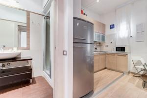 Kuchyňa alebo kuchynka v ubytovaní Cosy 1 Bed Flat close to Vatican