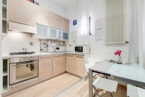 Kuchyňa alebo kuchynka v ubytovaní Cosy 1 Bed Flat close to Vatican