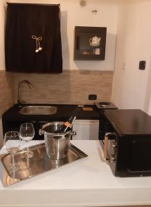 A kitchen or kitchenette at Scalinata Vernazza Little House