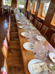Restauracja lub miejsce do jedzenia w obiekcie Horský penzion VEBROVY BOUDY