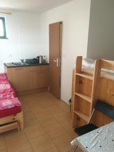 Letto o letti in una camera di Vinařství Ehrlich