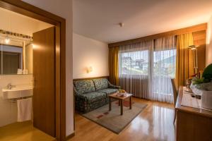 Fotografie z fotogalerie ubytování Hotel Hell v destinaci Ortisei