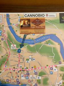 eine Karte von Cannologsie mit einem Bus darauf in der Unterkunft Hotel Casa Arizzoli in Cannobio