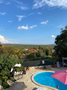 Bazén v ubytovaní Villa Androcec alebo v jeho blízkosti
