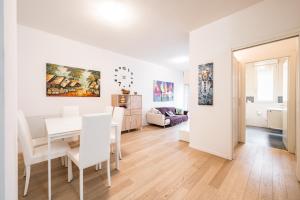 A bed or beds in a room at La Casa di Edo - WiFi Parking free