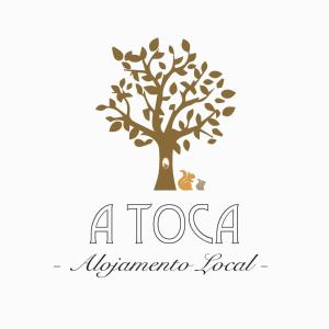ein Baumabenteuer-Logo-Modell in der Unterkunft A Toca in Envendos