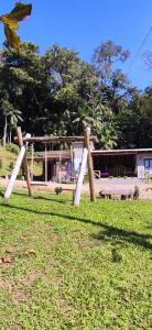 Kawasan permainan kanak-kanak di Sítio Paraíso Central - Casinha