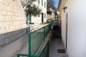 Fotografia z galérie ubytovania Apartments with a parking space Mimice, Omis - 5251 v Mimiciach