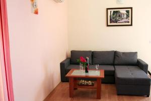 Fotografie z fotogalerie ubytování Apartments with a parking space Podstrana, Split - 5250 v destinaci Podstrana