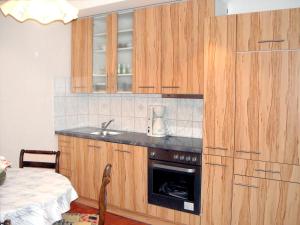 Kuchyň nebo kuchyňský kout v ubytování Apartments with a parking space Jadranovo, Crikvenica - 5285