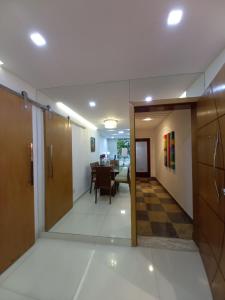 里約熱內盧的住宿－EXCLUSIVO 100m Praia Copacabana - 2qts - Varanda - Hidro - Maison Copa Prime，相簿中的一張相片 +21 張相片