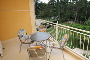 Balkón nebo terasa v ubytování Apartment Jadranovo 5521b