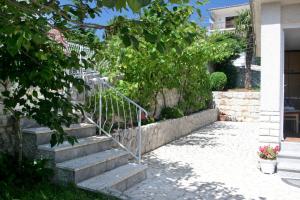Zahrada ubytování Apartments with a parking space Selce, Crikvenica - 5475