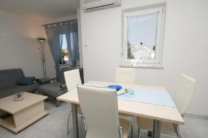 Posezení v ubytování Apartment Pinezici 5464d