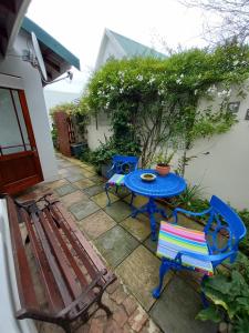 Κήπος έξω από το Willow Cottage George +5 φωτογραφίες