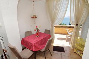 Posezení v ubytování Apartments by the sea Novi Vinodolski - 5558
