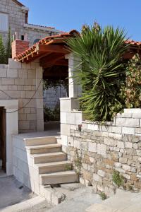 Fotografie z fotogalerie ubytování Apartments by the sea Sumartin, Brac - 5615 v destinaci Sumartin