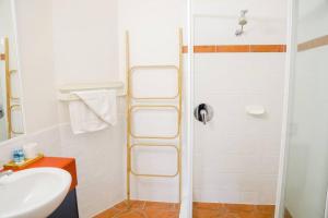 Ένα μπάνιο στο Whale Watch Unit 15 +12 φωτογραφίες