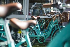 a group of bikes parked next to each other at ibis Styles Toulon Centre Port in Toulon