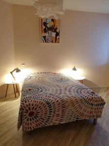 Postel nebo postele na pokoji v ubytování Le petit paradis en bord de mer Fouras les Bains