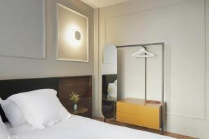 Posteľ alebo postele v izbe v ubytovaní Azoka Suite by FeelFree Rentals