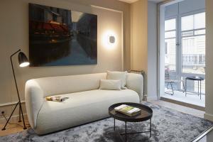Posedenie v ubytovaní Azoka Suite by FeelFree Rentals