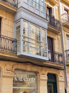 Budova, v ktorej sa apartmán nachádza
