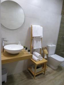 A bathroom at Apartamento Casa Roda
