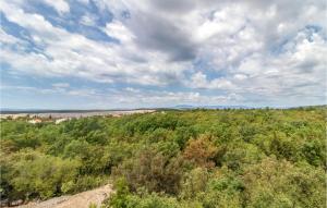 Příroda nedaleko apartmánu + 16 fotografií