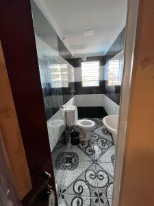 A bathroom at Hotel Fragata