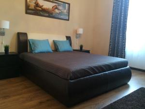 Posteľ alebo postele v izbe v ubytovaní Standard Apartment by Hi5 - Ruin Bar Distr. (059)