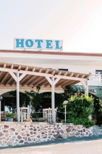 Gallery image of Panorama Hotel in Gennadi