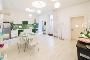 Kuchyňa alebo kuchynka v ubytovaní Venus Apartments - City Park I