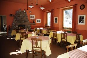 ห้องอาหารหรือที่รับประทานอาหารของ Locanda del Sorriso