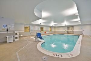 a large swimming pool in a hospital room at Holiday Inn Express Canandaigua by IHG in Canandaigua