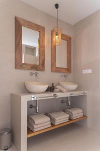 Zdjęcie z galerii obiektu Villa Eden Beachfront Corralejo By Holidays Home w Corralejo
