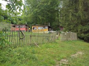 Fotografia z galérie ubytovania Chata Štěpánka u řeky Sázavy v destinácii Ledeč nad Sázavou