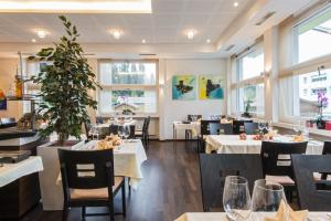 Un restaurante o sitio para comer en Hotel Thorenberg