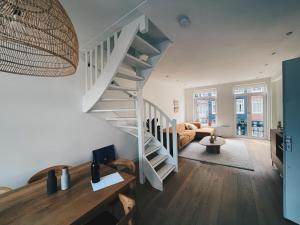 Spacious Designer Duplex next to Central Park