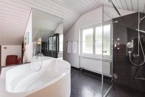 A bathroom at Hotel Thorenberg